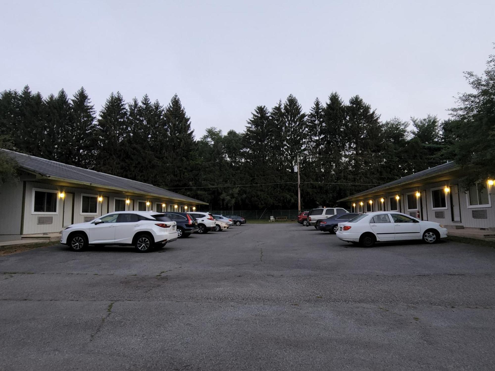דלאוור ווטר גאפ Glenwood Inn & Conference Center מראה חיצוני תמונה
